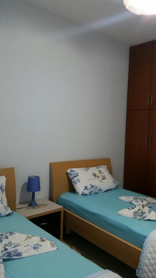 Christos Apartments Sarandë Exterior foto