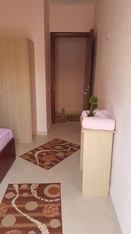 Christos Apartments Sarandë Exterior foto